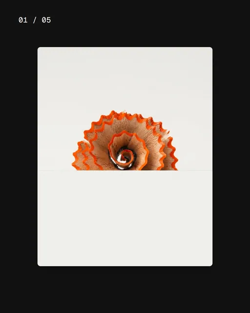 Video for HelloPrompts. Ad flipbook, 7.5 s, light palette.